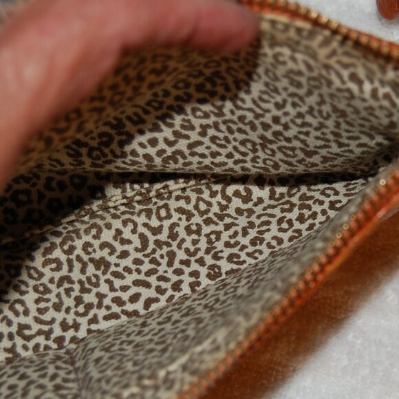 LAUDI VIDNI Rust Colored Leather Crossbody/Wristlet Purse - Picture 6 of 12